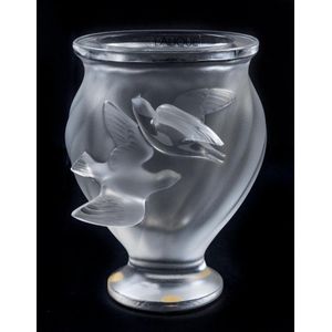 'Rosine', A Lalique frosted glass vase moulded with two doves,&hellip;