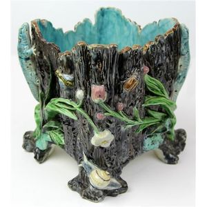 Hugo Lonitz Majolica naturalistic jardiniere decorated in the&hellip;