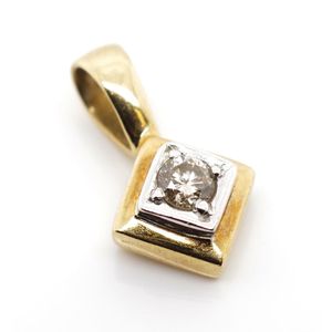 0.25ct Diamond Oval Pendant In 9ct Yellow Gold main image 0