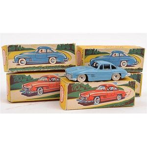 Five Quiralu diecast Mercedes 300 SLS, some repainting (E boxes…