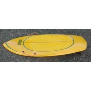Kneeboard - shoe 1973. scooped deck and handles three fins with…
