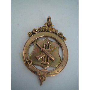 Australian Cricketing Emblems 9ct Gold Fob Medallion - Necklace/Chain ...