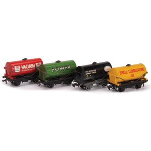 Hornby Dublo four tank wagons, consisting of shell oil tank…