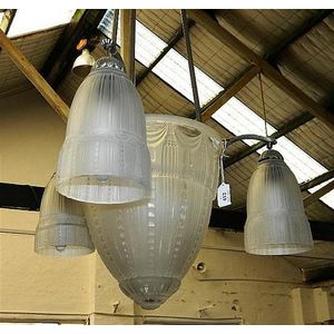 A good Art Deco Muller Freres Luneville chandelier, the central&hellip;