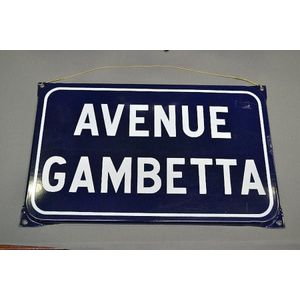 Vintage French enamel street sign 'Avenue Gambetta', 26 cm x 41…