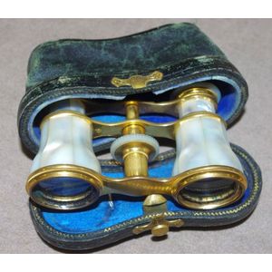 Melbourne Opera Glasses in Original Case with Mother of Pearl - Optical ...