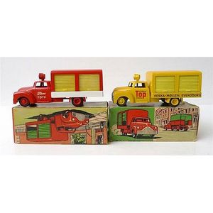Two Tekno (Denmark) 958 Jalousie models, including…