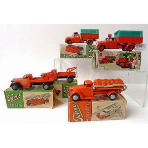 Five Tekno (Denmark) models, including 2 x 481 tow truck,…