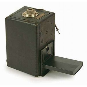 Mandel-Ette postcard camera Chicago Ferrotype Co., Chicago;…