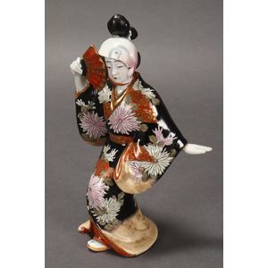 Kutani Geisha Figure - Ceramics - Japanese - Oriental