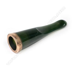 Adolph Kohn (Auckland) 9ct gold and greenstone cigar holder,…