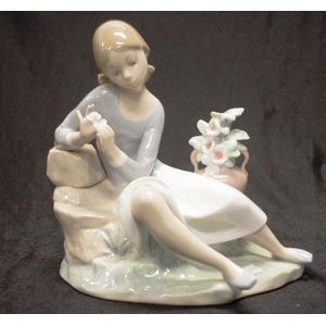 Vintage unsigned Lladro (Spain) ceramics - price guide and values