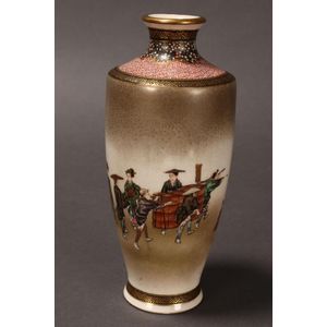 Fine Satsuma vase, with a spreading lip and waisted neck above…