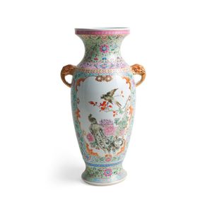 A large Chinese famille rose vase, P.R.O.C. Period (1949-),&hellip;