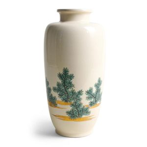 A rare Japanese Kyoyaki 'Wakamatsu' vase by Ito Tozan I…