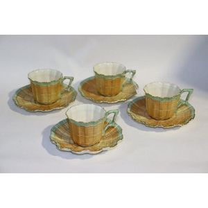 Royal Worcester (England) cups & saucers/trios - price guide and