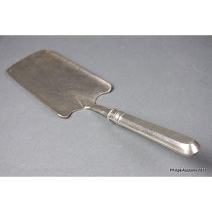 A Russian silver slice, Alexander Tillander, St Petersburg 1896,…