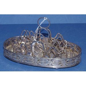 Georgian Sheffield plate toast rack, oval under plate, with…