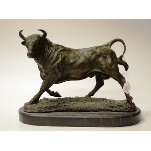 Prosper Lecourtier, France 1851-1924 bronze bull figure,…