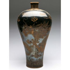 A Chinese Meiping shaped vase featuring gilt dragon, height 46&hellip;