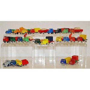 24 CLE Creation (France) plastic models, unboxed (E-M)