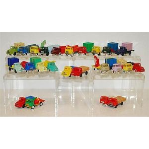 24 CLE Creation (France) plastic models, unboxed (E-M)