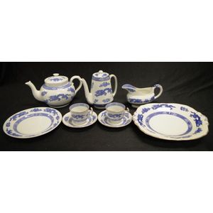 Crescent China Dragon Tea Set with 8 Pieces - Jones, George / Crescent ...