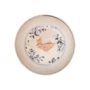 Early Chinese porcelain sauce dish, decorated with a central…