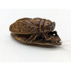 Hand-carved Boxwood Cicada Netsuke, Signed - Netsuke - Oriental