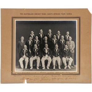 193536 Australian Cricket Team Signed Photograph Sporting Cricket