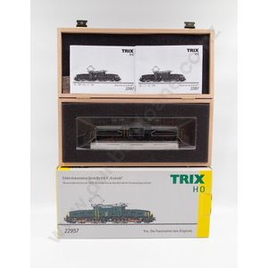 Trix 22957 Ogeg Class be 6/8 II 'Crocodile' electric locomotive