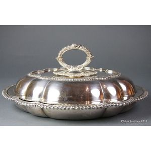 Food warmer- Silver with gold handles