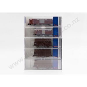 Roco 66203 and 67615 and 66149 (3) 5 rolling stock wagons…