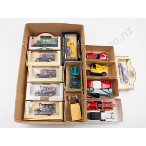 Models of Yesteryear eight unboxed models with five boxed Lledo…
