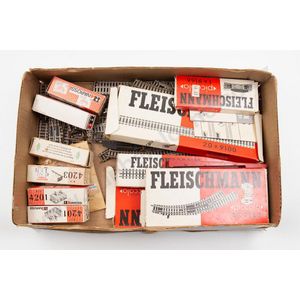 N gauge Fleischmann railway accessories small quantity track,…