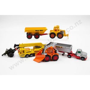 Unboxed Matchbox Kingsize models K-5 Muir-Hill Tractors &…