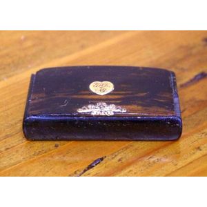 Georgian ebony & gold snuff box, as inspected, 6.1 cm wide