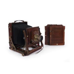 Houghton: Sanderson mahogany & brass half-plate field camera…