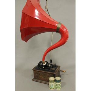 An early 20th century Edison standard cylindrical phonograph…