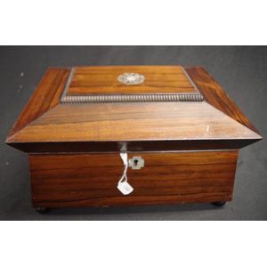 Early Victorian rosewood jewellery box the mahogany interior…