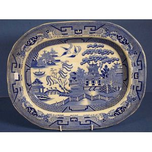 Antique blue & white meat serving plate, blue & white Willow&hellip;