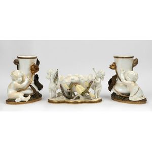 Three Moore Brothers porcelain wares, late 19th century, a pair&hellip;