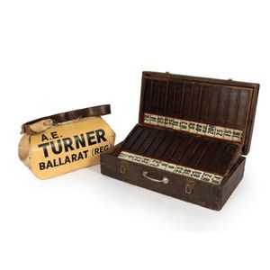 Bookmaker's Board and Betting Bag Set - Sporting - Horses - Memorabilia