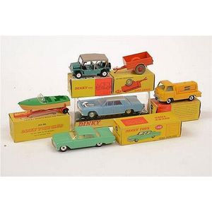 Collection of Dinky models, including 170 Lincoln Continental;…
