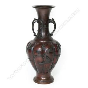 Japanese bronze vases - price guide and values