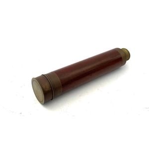 A maritime timber and brass telescope, length 22 cm (closed)