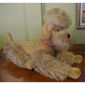 Large vintage Steiff poodle, with button in ear, seated length…