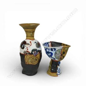 Aaron Scythe (New Zealand) ceramics - price guide and values