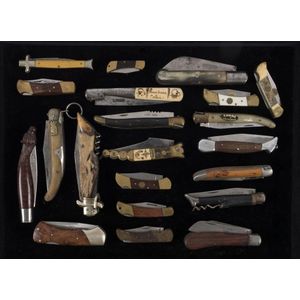Twenty one assorted pocket knives including La Pergord,…