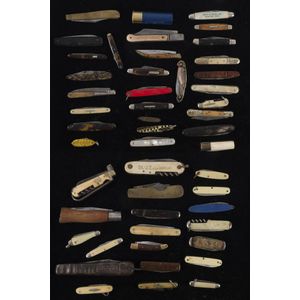 Forty nine folding pocket knives including novelty shotgun…